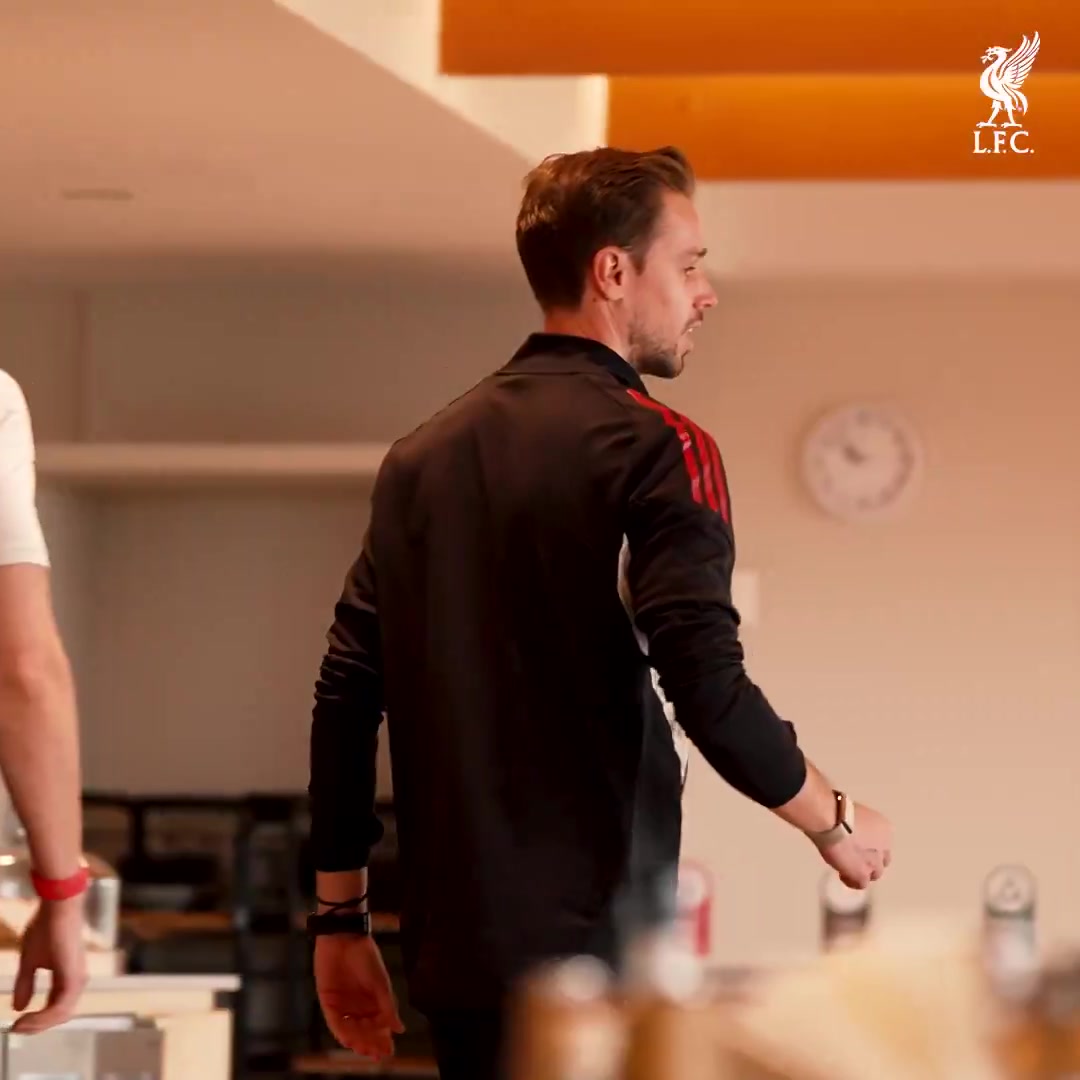 开云体育在线-纯享版📽️利物浦1.44亿欧豪车到货，伊萨克训练场首训进球如麻